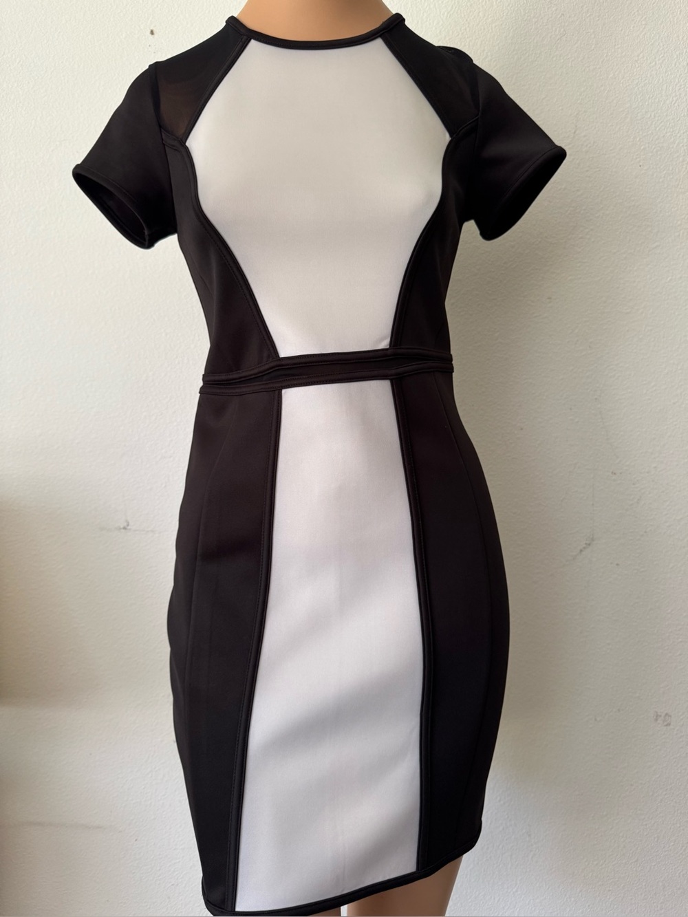 BAR 111 Black & White Contrast Sheath Dress Size Small